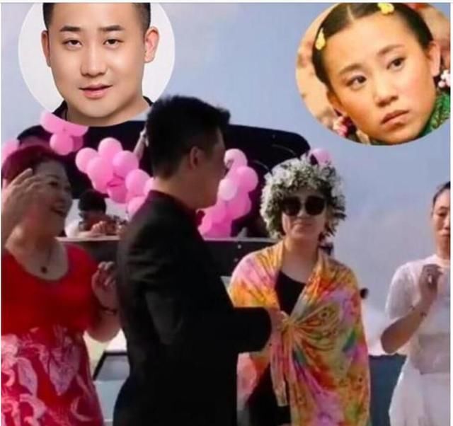  「表演」丫蛋和丈夫最近同场表演，已被他人浪漫求婚，小鹏飞不吃醋？