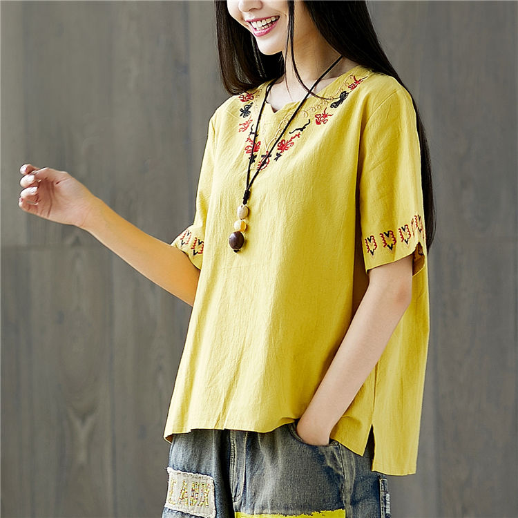 身材丰满的女人别错过,紧身打底衫,穿出万种风情,尽显完美曲线