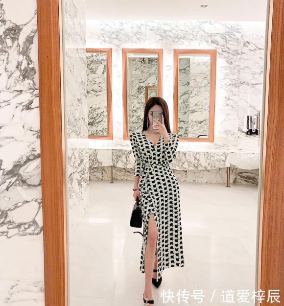 『果绿色』孙允珠果绿色印花连衣裙,显高挑身材绽放女人味