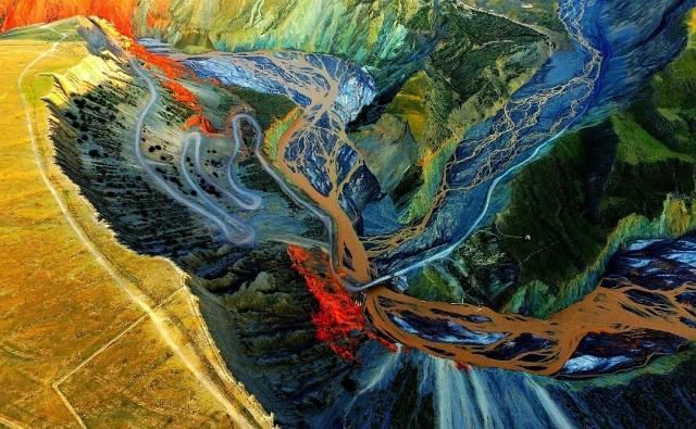 中国最美公路 一年仅开放5个月