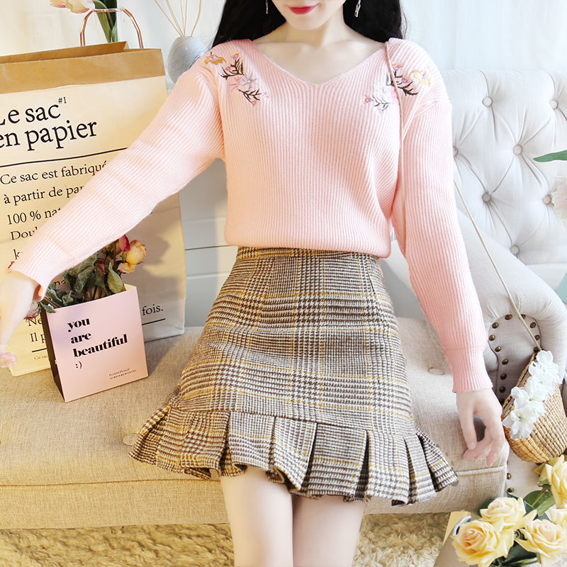小个子搭配宝典还记得吗:短裙+针织短衫，中秋回家就这么穿，靓