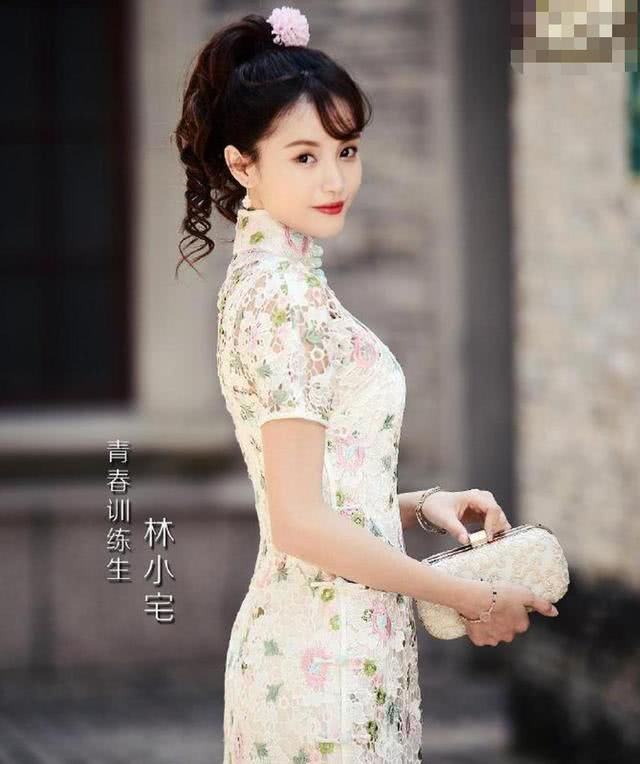  [女星]女星穿旗袍有多美？青你2训练生各有韵味，高贵风情清新你吃哪款