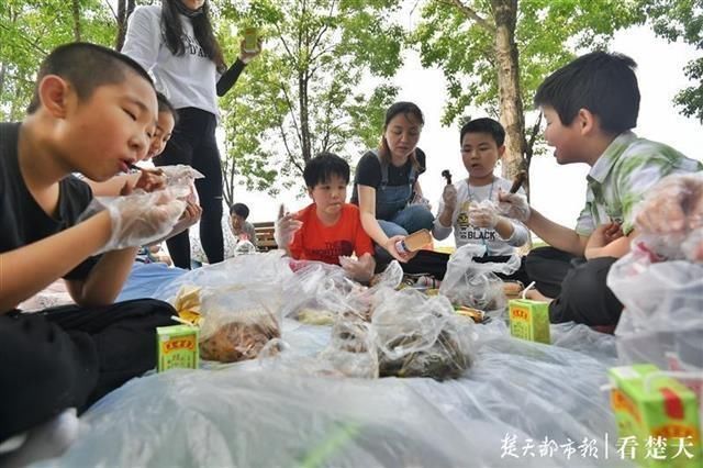  [武汉]舌尖上的幸福！武汉的烟火气，正越来越旺