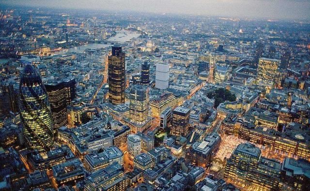 世界最繁华的六大都市：中国上海和香港均有上榜，有你喜欢的吗