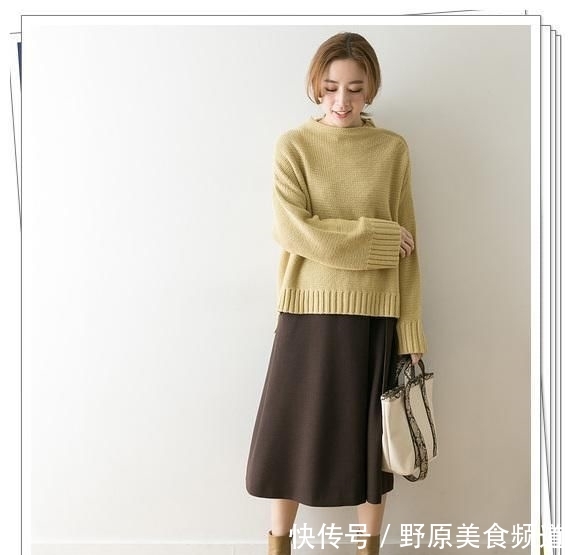 #明媚#黄色单品正在流行!15种黄色针织衫日系造型,明媚的春天气息