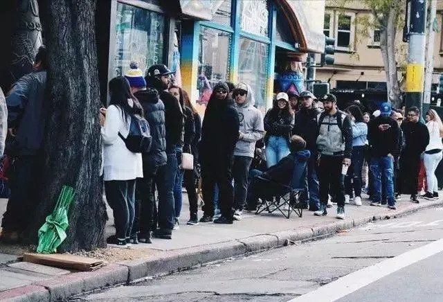 Supreme、Yeezy、AJ...你们为什么这么红?