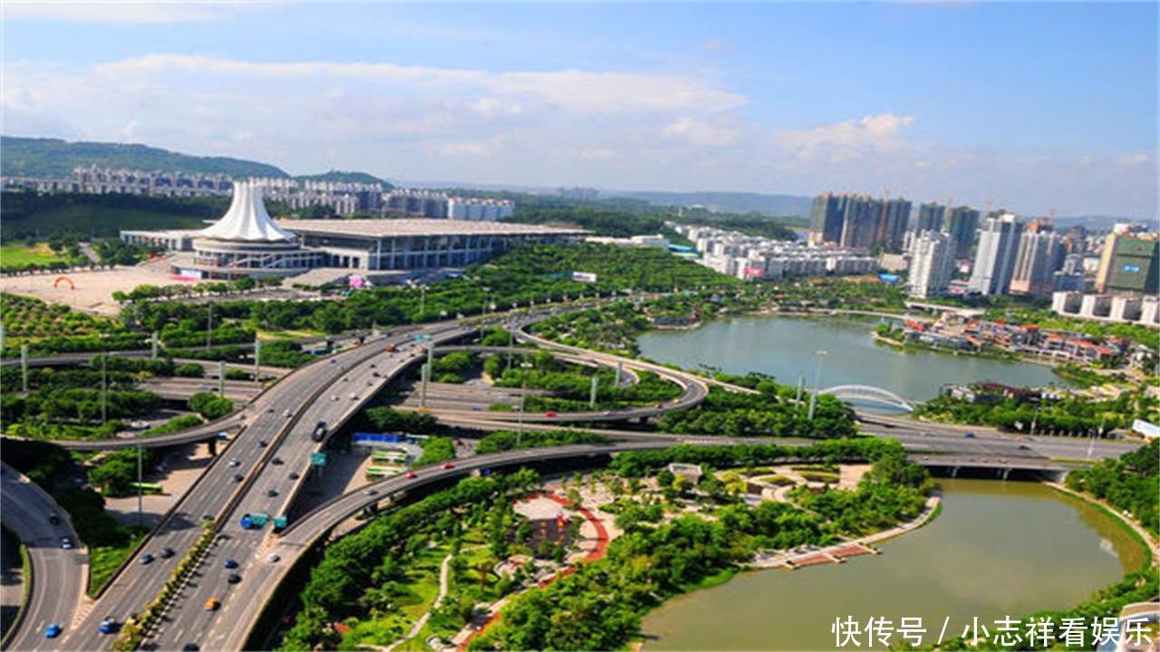 广西有一座面积最大的城市，即将成为省会，不是桂林也不是梧州