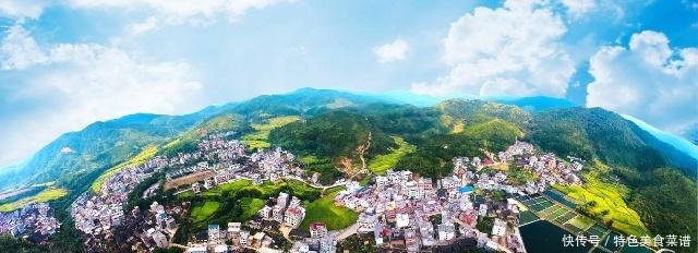 中国唯一一个以“龙”命名的城市，如今迎来机场高铁，离厦门很近