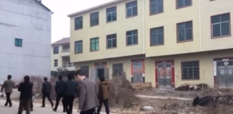 江西农村竟然家家都有大别墅 外地人都来围观了
