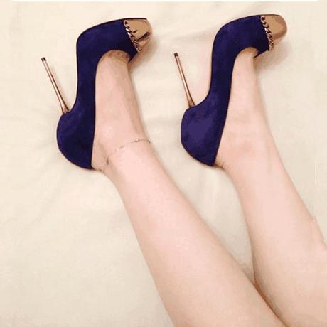 高跟鞋为性感长腿增添华丽点缀