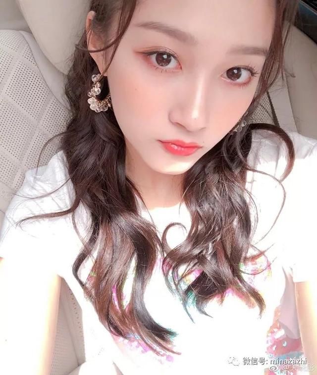 彩妆｜沈月、关晓彤……想copy女星的清凉眼妆？这9件彩妆单品必