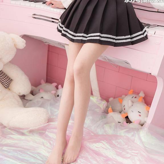 夏天你对丝袜的爱有多深?轻薄舒适的美腿袜