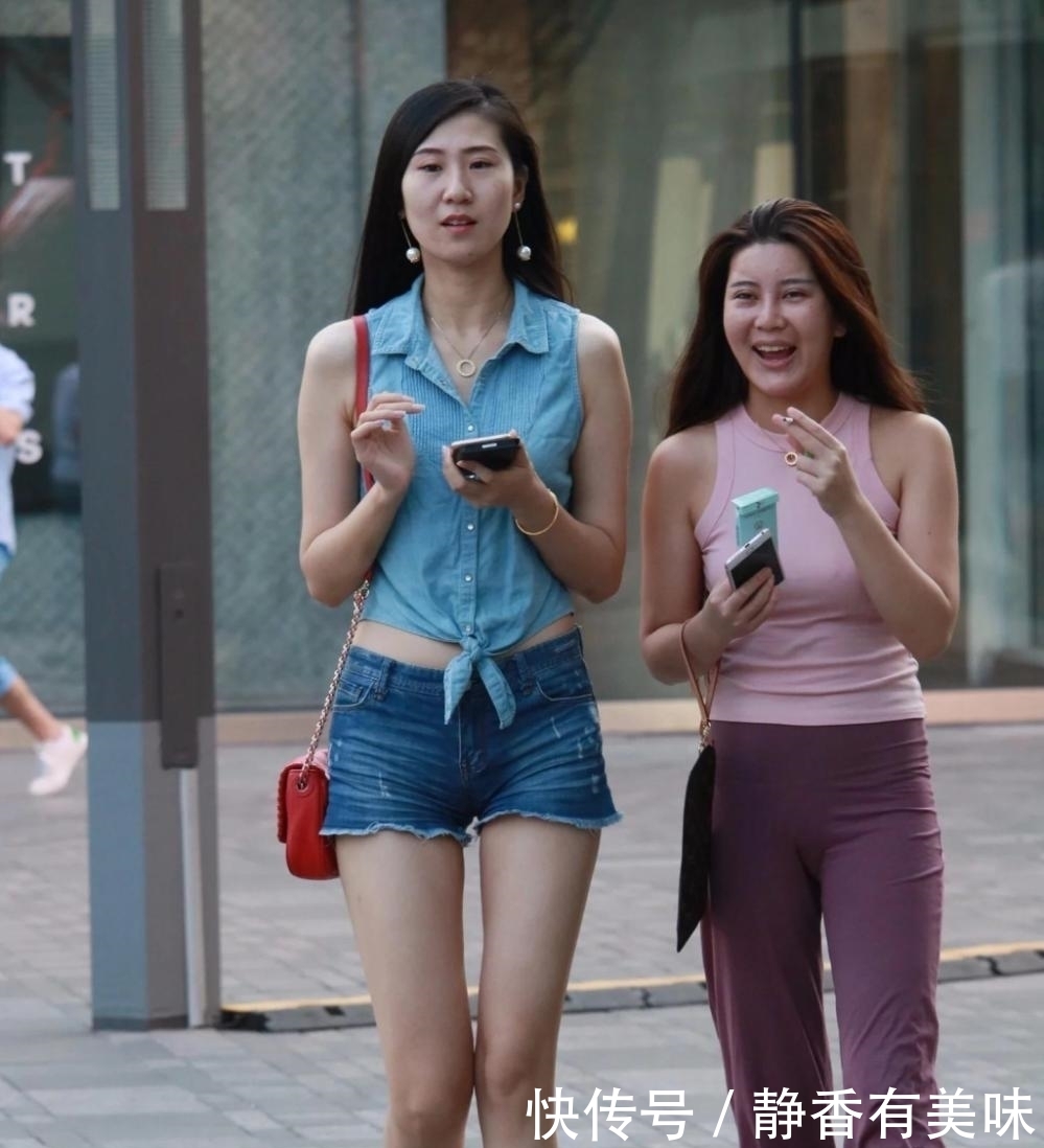 #超级#夏日清凉穿搭,短裤短裙很适合呢,图三美女清新又靓丽