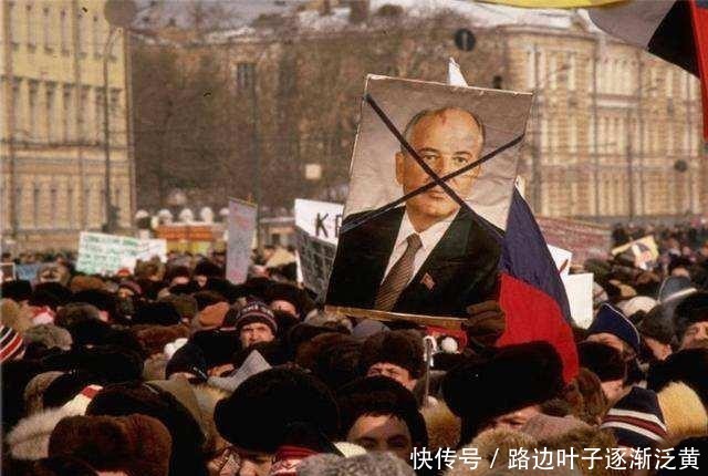 #强大#苏联解体时,日本经济处于最强大时期,为何不趁机夺回北方四岛