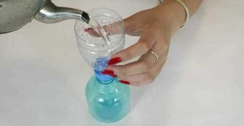 废旧塑料瓶随手就扔？教你几招，变成生活小帮手