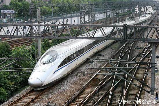 山西首条高铁驶入境内，必将大有发展！快看看有经过你家乡吗