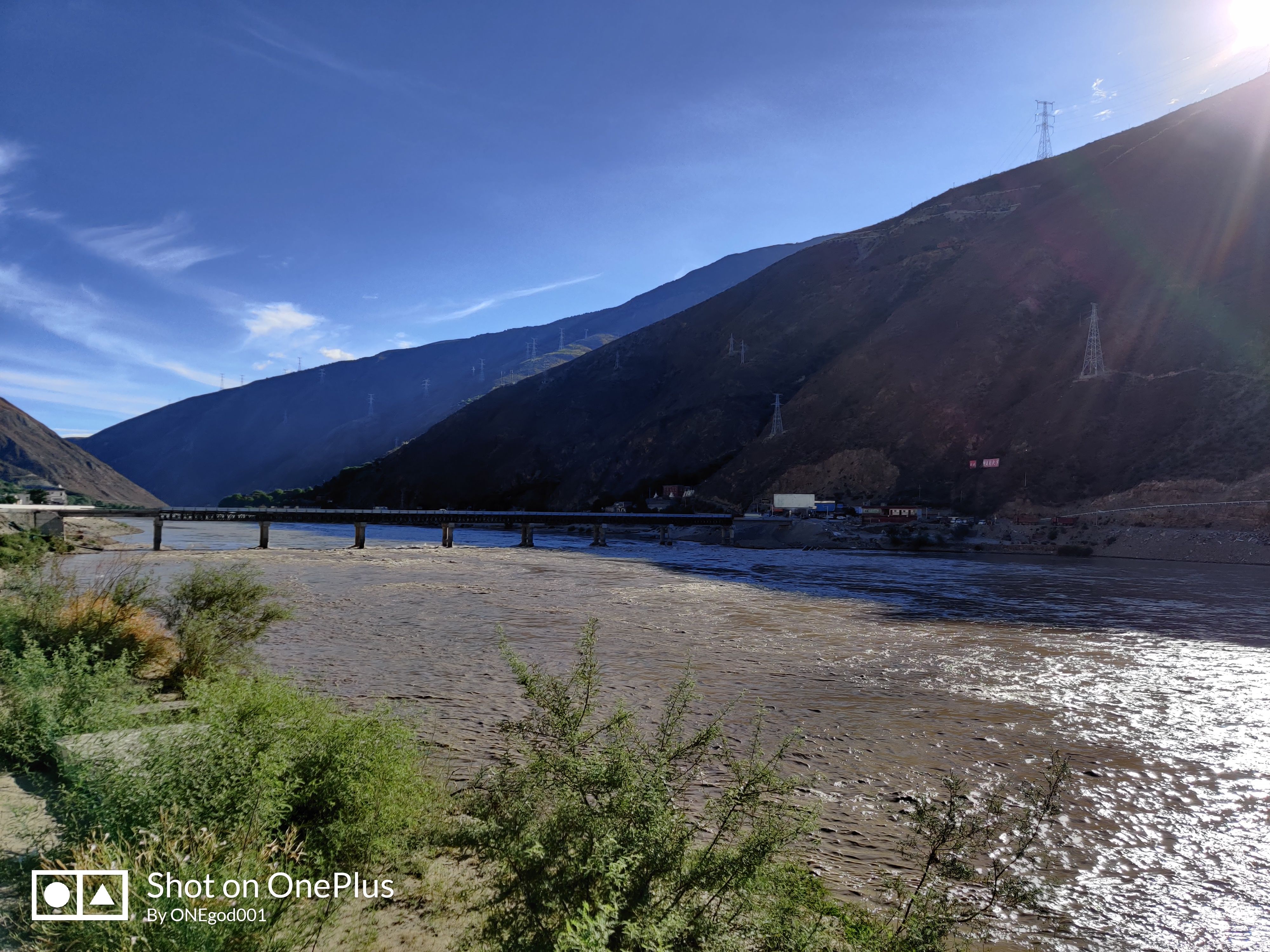 川进青出，十五天三省，318全线，冰川、湖泊、雪山探秘之旅。