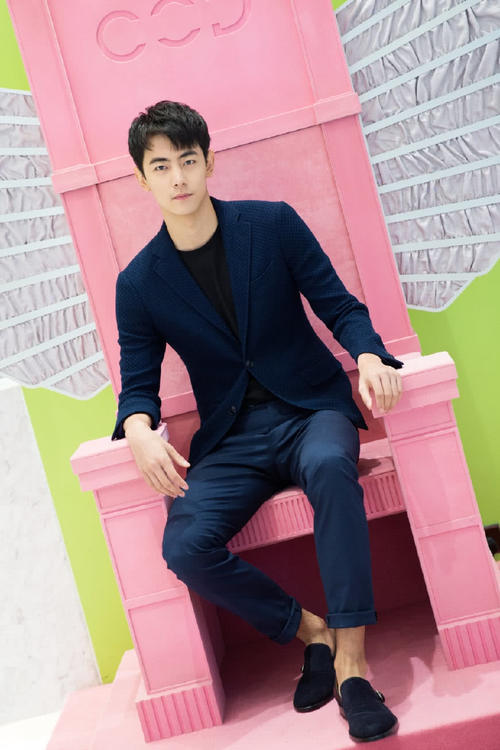 除了声明再发微博澄清，纪凌尘正面否认出轨：我爱过你