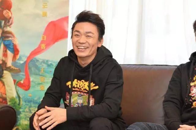 马蓉好友爆料宝强出游，有一女子作伴 网友怼：离婚了不可以吗？