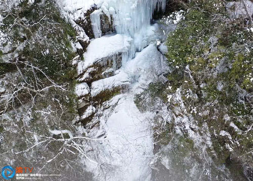 城口：冰瀑！冬天里高冷的景致！