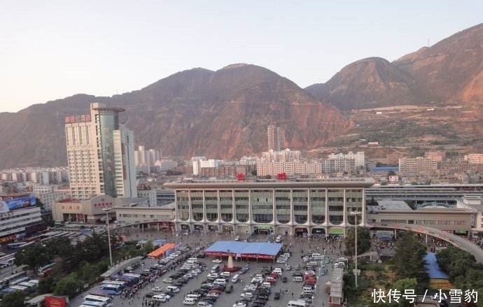  【唯一】中国唯一一个有错别字的火车站，很多人都发现了，没人