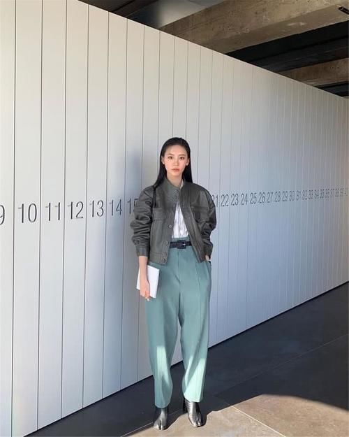  「不想」春夏不想穿裙子？试试这3款时髦裤装，显瘦又拉风，变身酷女孩