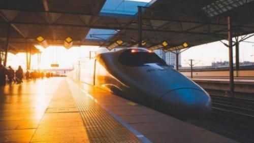  【直达】中国“舒坦”的一列火车，夕发朝至一站直达，堪比移动
