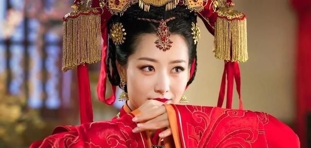 气质:“京城四美”之一的白冰,曾经的宅男女神,盘点她的容貌风采