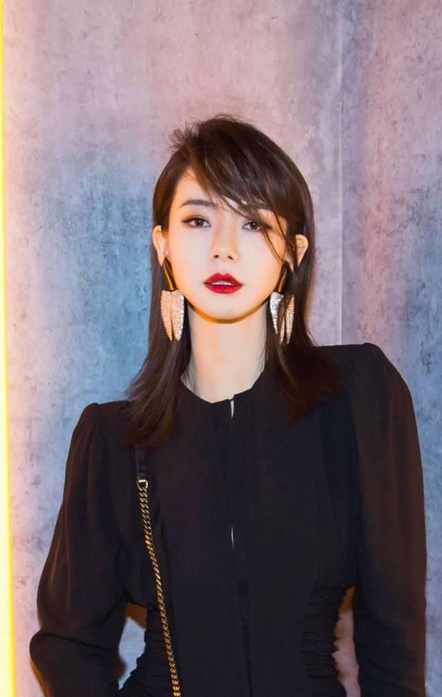#压根#耳饰的“花式”愈来愈多!双眼压根无法离去啊