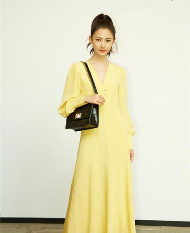  视觉冲击力：温柔穿搭最撩人!春夏季优雅轻熟风,让你美得高级,显气质!