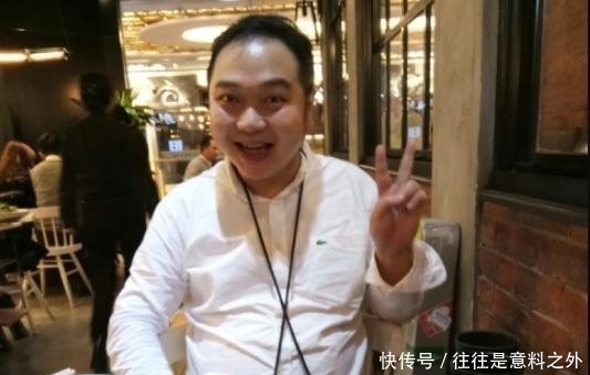 #身价#凭“包租婆怎么没水了”一炮而红,如今身价过亿,周星驰很尊敬他