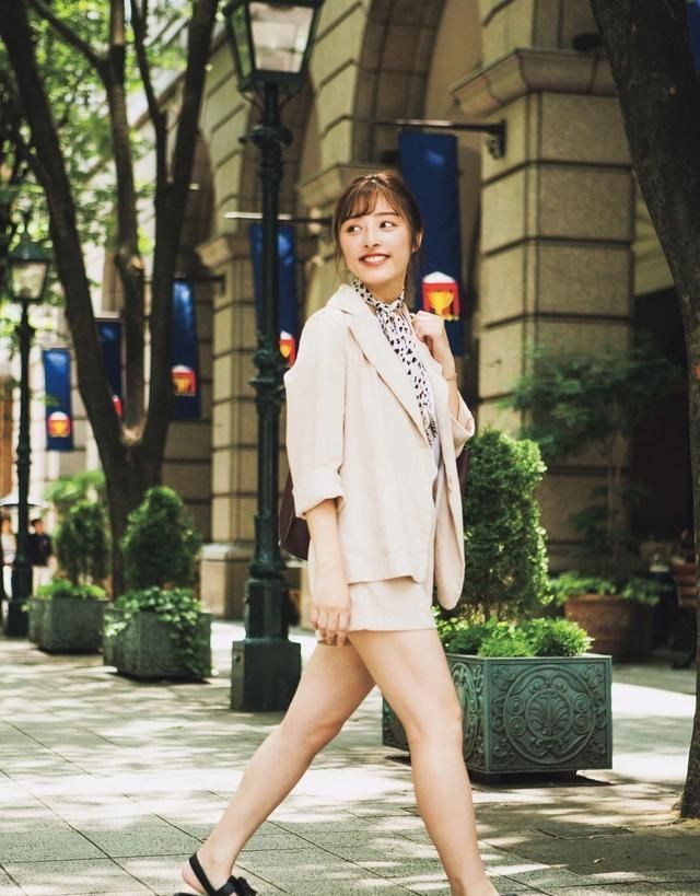  『气质』在日本，那些“惊艳时光”的精致女孩，都是什么模样？