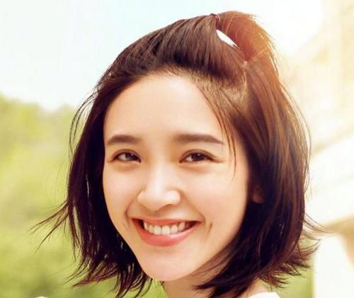  「过时」扎马尾已经过时了！现在流行男女通吃的'苹果头'，时髦显脸小！
