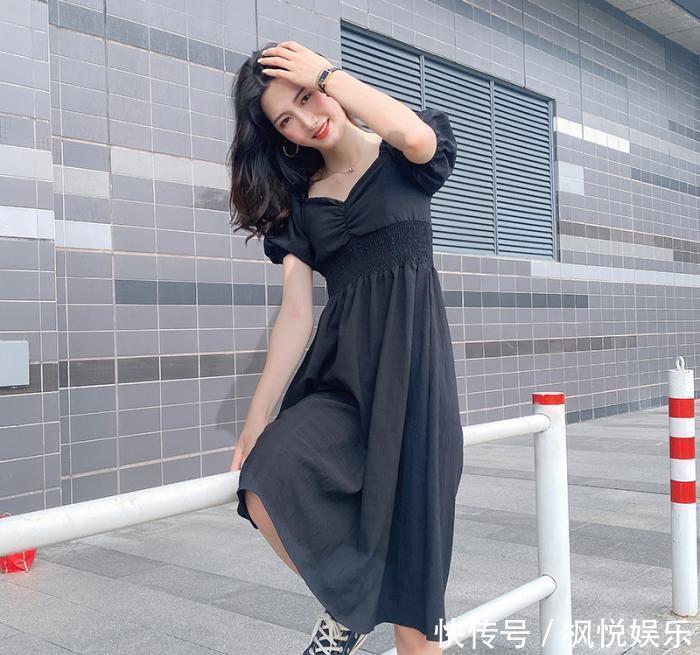  柔美|穿搭时尚的连衣裙，勾勒出曼妙的曲线，秀出女性柔美气息