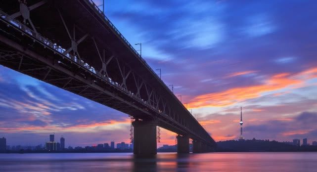 除去北上广深，剩下6个最具发展潜力的城市是谁？有你的家乡吗？