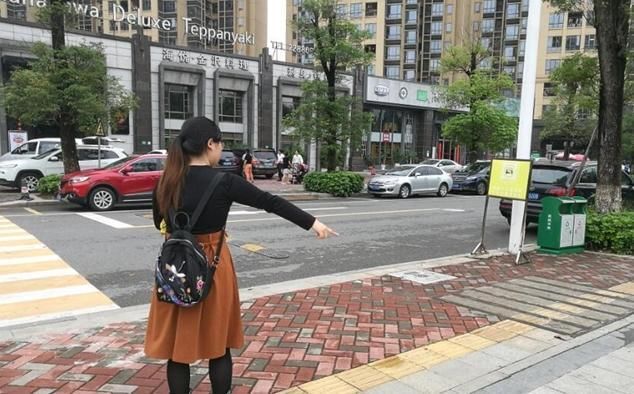 广东东莞: 因未取消订单 滴滴司机暴打女乘客 吓