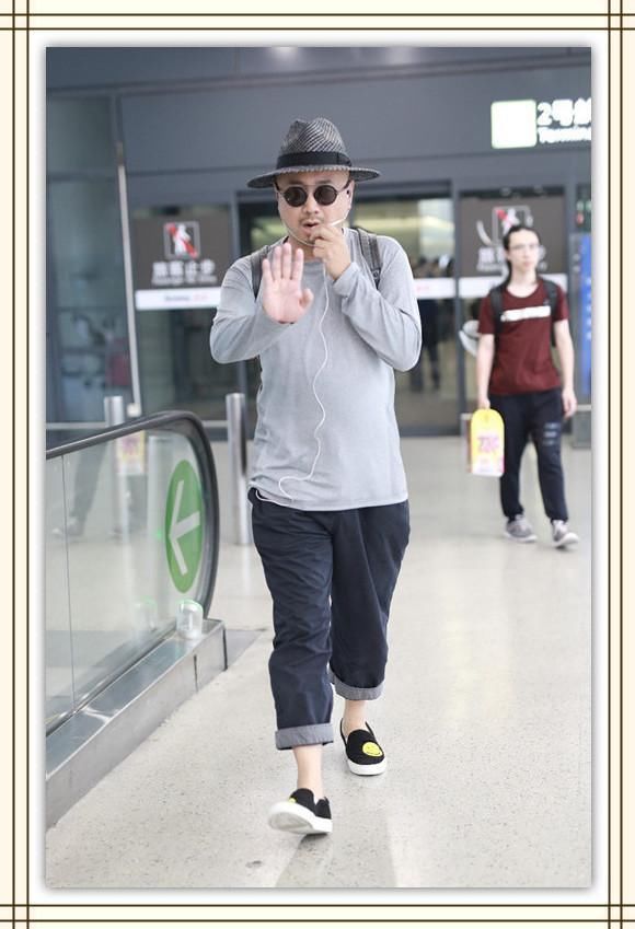 徐峥来搞笑的么？这体型也敢穿紧身衣，网友：演猪八戒不用化妆了