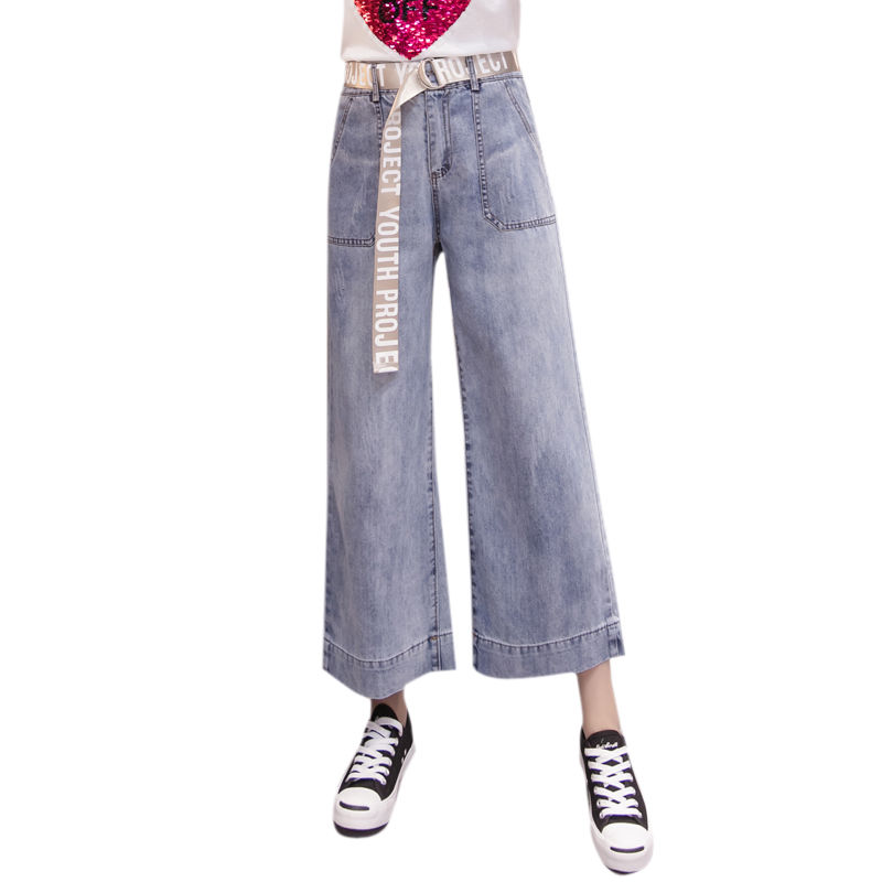 回忆过往，那件白色T恤+牛仔裤的你，是那么青春充满活力