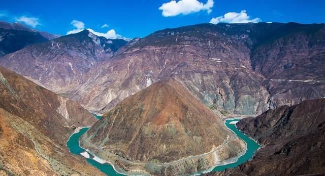 青藏线难，川藏线美，一入西藏误终身