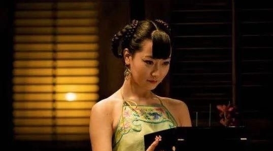  气质：“京城四美”之一的白冰，曾经的宅男女神，盘点她的容貌风采