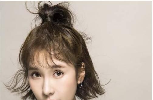  「短发」扎短发的妹纸从额头美到后脑勺，这么多种短发扎法总有你会用的