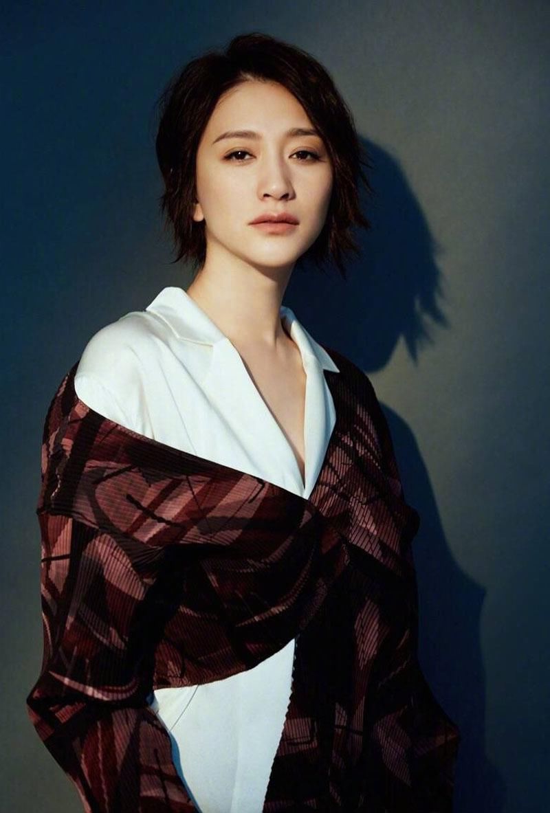 李小冉优雅知性时尚写真图片