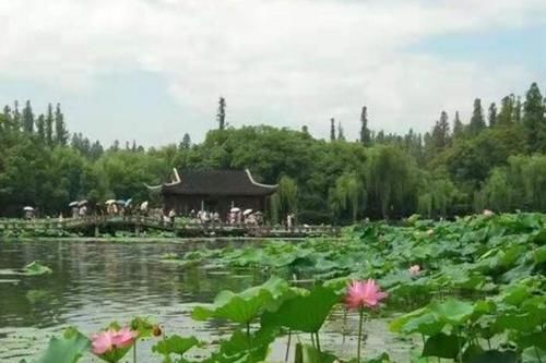 国内值得一去的5个旅游地，不仅景色美，还不收取门票