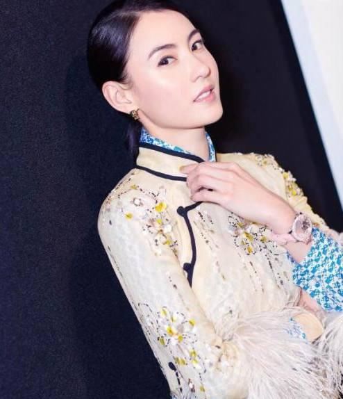 八大女星旗袍争艳，第七位秦岚穿上旗袍更是美得像一幅画