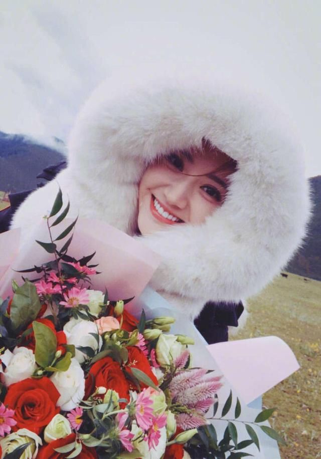 三伏天学景甜冬季造型,是一种怎样的体验 网友:带劲