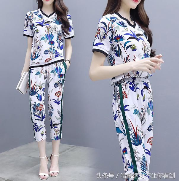 矮个子女生不一定非要穿高跟鞋才行，穿这种洋气套装，照样显高