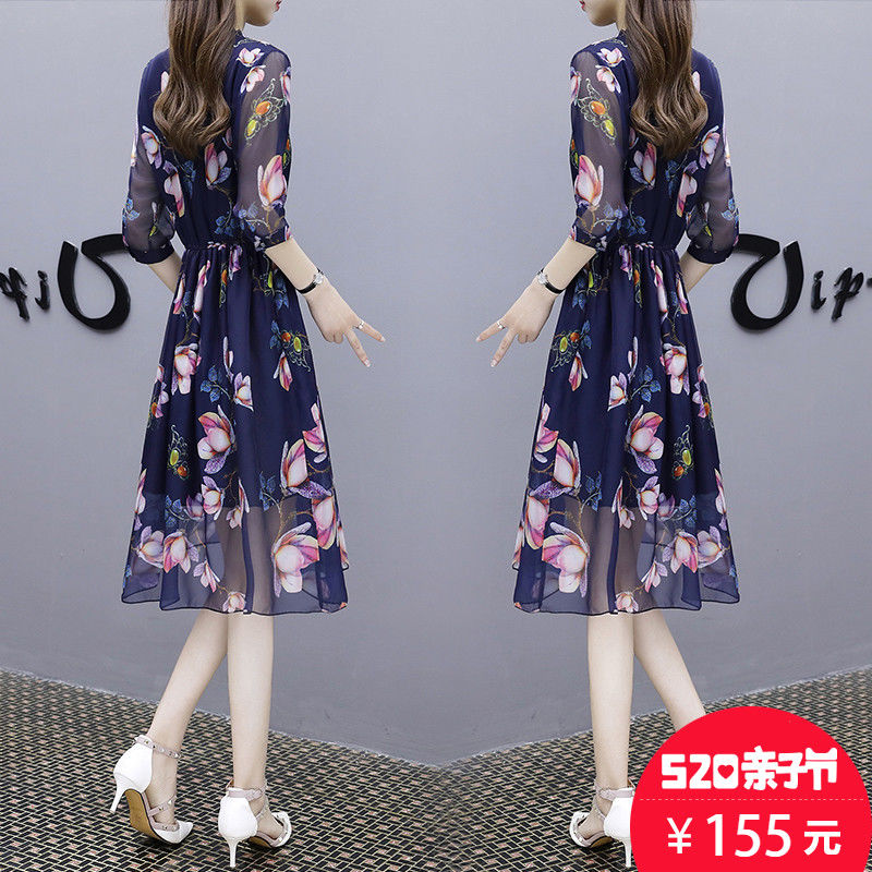 谁说女人太丰满了不美,看女人穿的“大摆裙”,高挑性感有韵味