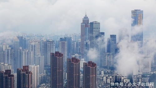 为什么有人觉得重庆像阿富汗,有的人却觉得重庆是东方曼哈顿?