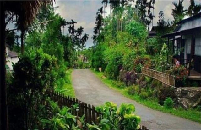 印度就是“脏乱差”?这个印度小村的整洁干净,连日本都甘拜下风