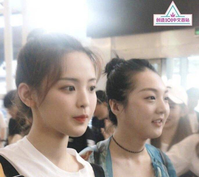 看了和其他人的合照, 终于知道为什么王思聪要